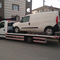 bursa-cekici-kurtarici-oto-kurtarma-yol-yardim-01